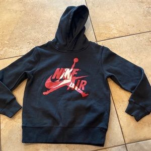 Jordan Nike air Jordan  Logo in front  Hoodie Sweaters long Sleeve size S